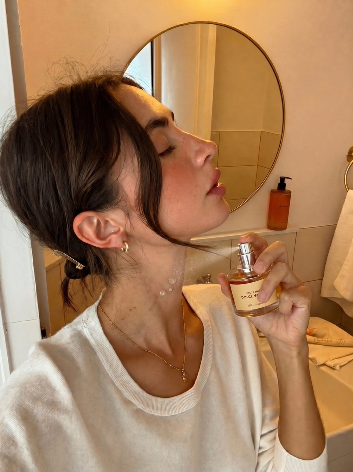 DOLCE VANILLIA alcohol-free edible fragrance on skin